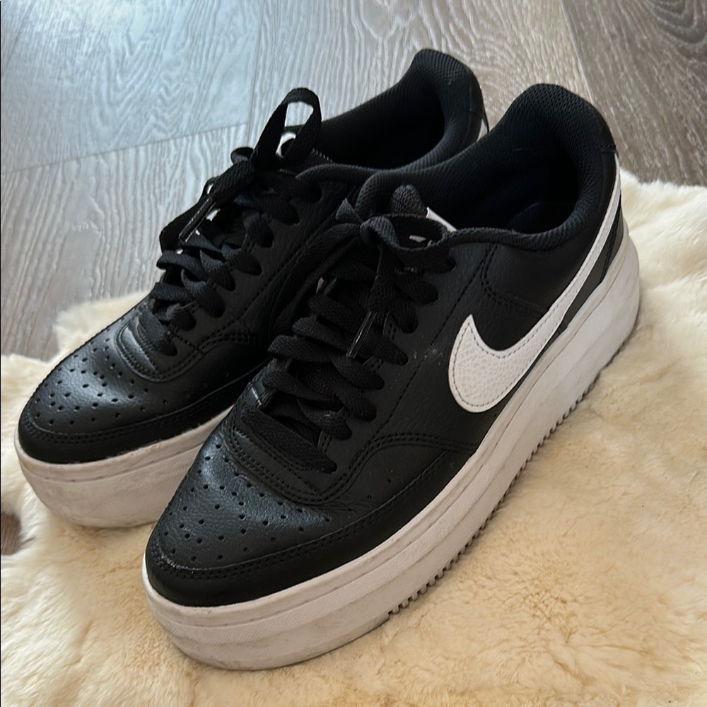 Nike Black and White Sneakers